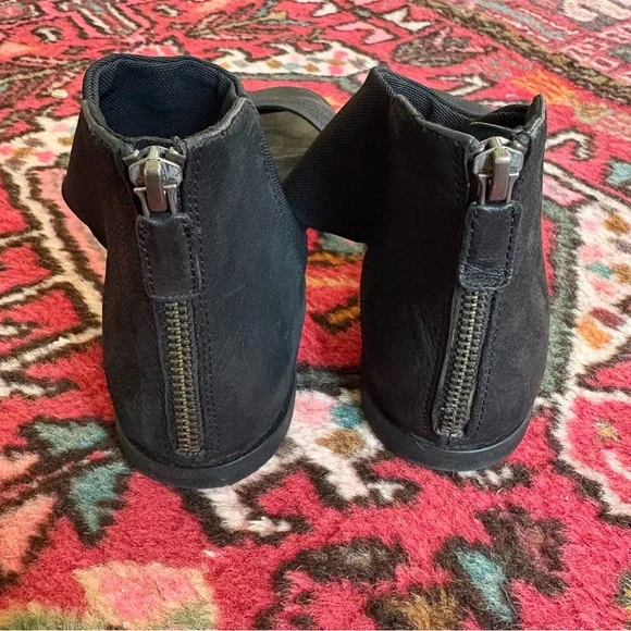 Eileen Fisher Black Open-Toe Sandals - Picture 3 of 7
